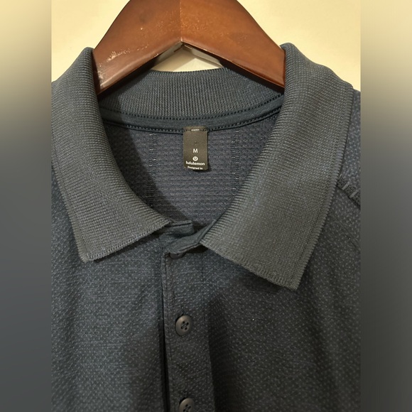 Lululemon Men’s Metal Vent Tech Polo 2.0 Mineral Blue / True Navy size M - Picture 5 of 7